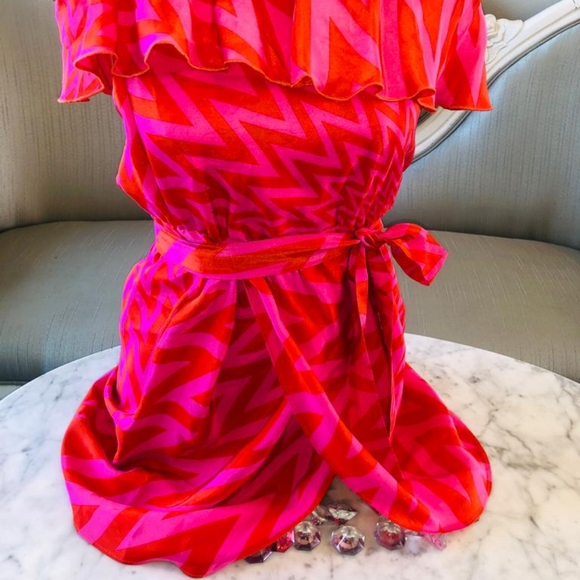 #46 Ruffled strapless dress - Picture 6 of 11